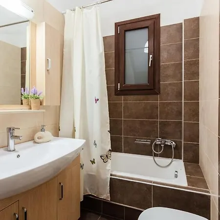 Armonia - Beachfront Majestic Retreat