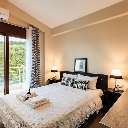 Armonia - Beachfront Majestic Retreat Petalídhion