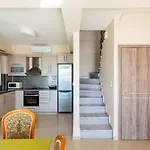 Armonia - Beachfront Majestic Retreat Dom wakacyjny *
