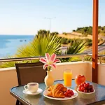 Armonia - Beachfront Majestic Retreat Dom wakacyjny