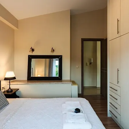 Armonia - Beachfront Majestic Retreat * Petalidi