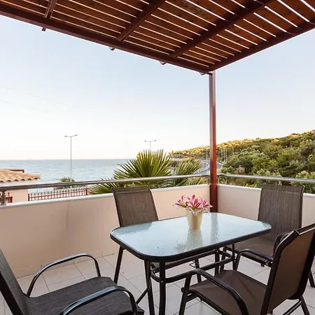 Armonia - Beachfront Majestic Retreat Tatil Evi Petalídhion