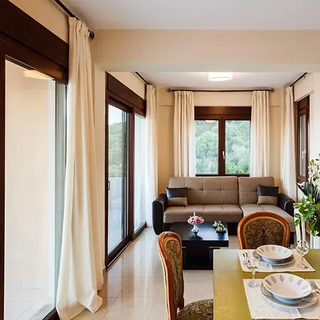 Armonia - Beachfront Majestic Retreat Petalidi