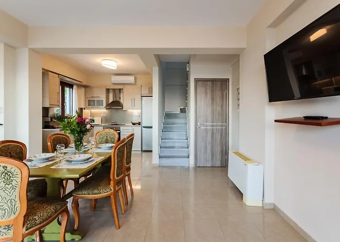 Armonia - Beachfront Majestic Retreat